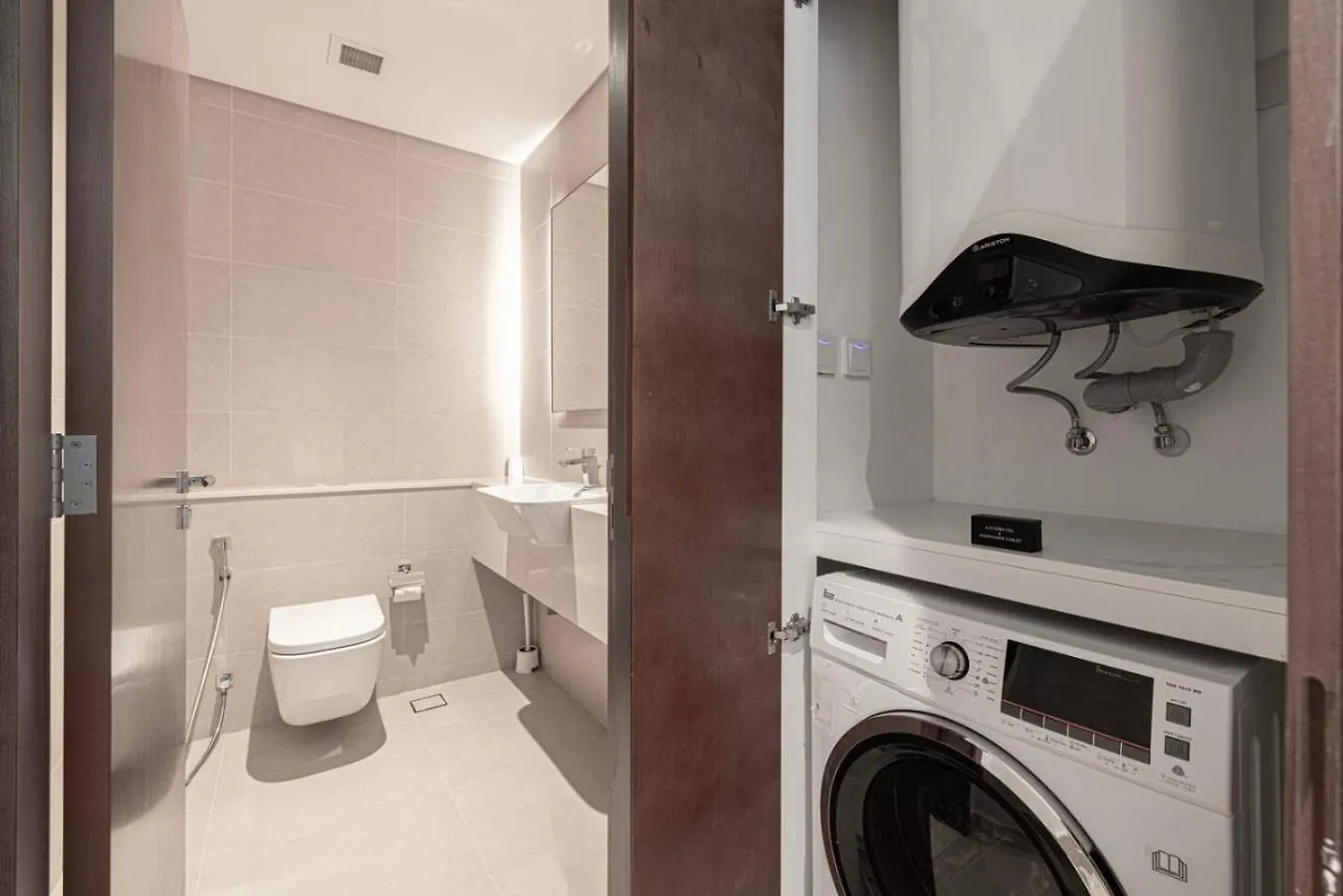 High Floor Marina Gate 1 Bdr Flat Only Stays Dubai Apartment